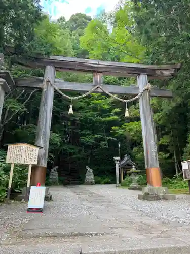 戸隠神社宝光社の鳥居