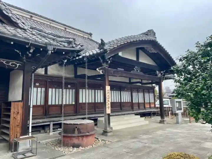 頤神襌院の{uncategorized: "未分類", other: "その他", undefined: "問題あり", building: "その他建物", grave: "お墓", sacred_gate: "鳥居", guardian: "狛犬", statue: "像", buddha: "仏像", history: "歴史", nature: "自然", garden: "庭園", animal: "動物", pagoda: "塔", temizu: "手水舎", mountain_gate: "山門・神門", sanctuary: "本殿・本堂", subordinate: "末社・摂社", art: "芸術", scenery: "景色", jizo: "地蔵", ema: "絵馬", goshuin: "御朱印", omikuji: "おみくじ", items: "授与品その他", amulet: "お守り", goshuincho: "御朱印帳", eats: "食事", festival: "お祭り", votive_dance: "神楽", shichigosan: "七五三参", wedding: "結婚式", experience: "体験その他", initially: "初詣", around: "周辺", anti_infection: "感染症対策"}