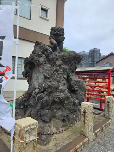 鶴見神社の狛犬