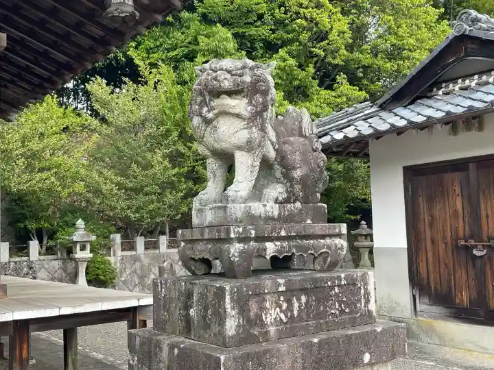 若宮神社の{uncategorized: "未分類", other: "その他", undefined: "問題あり", building: "その他建物", grave: "お墓", sacred_gate: "鳥居", guardian: "狛犬", statue: "像", buddha: "仏像", history: "歴史", nature: "自然", garden: "庭園", animal: "動物", pagoda: "塔", temizu: "手水舎", mountain_gate: "山門・神門", sanctuary: "本殿・本堂", subordinate: "末社・摂社", art: "芸術", scenery: "景色", jizo: "地蔵", ema: "絵馬", goshuin: "御朱印", omikuji: "おみくじ", items: "授与品その他", amulet: "お守り", goshuincho: "御朱印帳", eats: "食事", festival: "お祭り", votive_dance: "神楽", shichigosan: "七五三参", wedding: "結婚式", experience: "体験その他", initially: "初詣", around: "周辺", anti_infection: "感染症対策"}