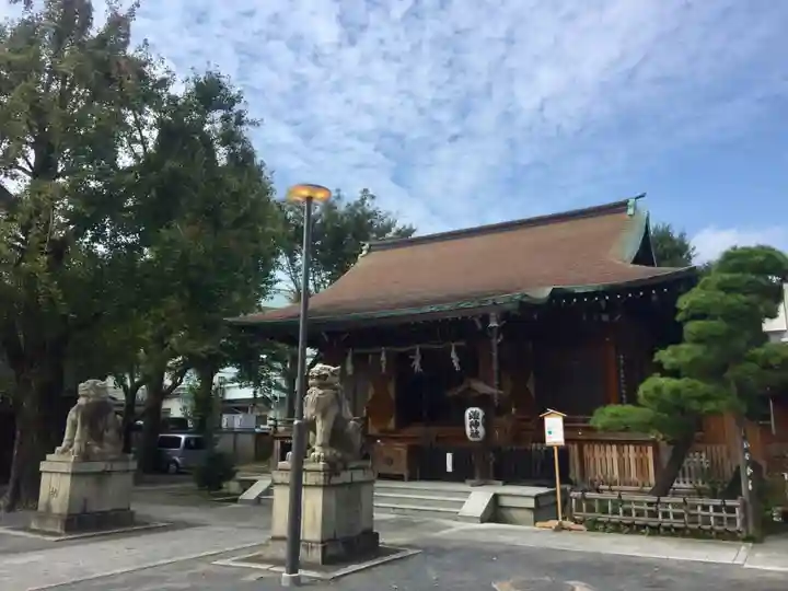 鎧神社の本殿・本堂