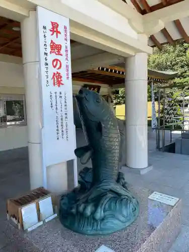 廣島護國神社の像