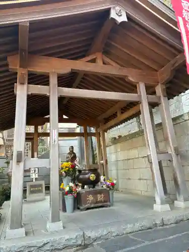 弘明寺の{uncategorized: "未分類", other: "その他", undefined: "問題あり", building: "その他建物", grave: "お墓", sacred_gate: "鳥居", guardian: "狛犬", statue: "像", buddha: "仏像", history: "歴史", nature: "自然", garden: "庭園", animal: "動物", pagoda: "塔", temizu: "手水舎", mountain_gate: "山門・神門", sanctuary: "本殿・本堂", subordinate: "末社・摂社", art: "芸術", scenery: "景色", jizo: "地蔵", ema: "絵馬", goshuin: "御朱印", omikuji: "おみくじ", items: "授与品その他", amulet: "お守り", goshuincho: "御朱印帳", eats: "食事", festival: "お祭り", votive_dance: "神楽", shichigosan: "七五三参", wedding: "結婚式", experience: "体験その他", initially: "初詣", around: "周辺", anti_infection: "感染症対策"}