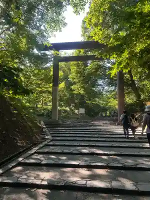 北海道神宮の{uncategorized: "未分類", other: "その他", undefined: "問題あり", building: "その他建物", grave: "お墓", sacred_gate: "鳥居", guardian: "狛犬", statue: "像", buddha: "仏像", history: "歴史", nature: "自然", garden: "庭園", animal: "動物", pagoda: "塔", temizu: "手水舎", mountain_gate: "山門・神門", sanctuary: "本殿・本堂", subordinate: "末社・摂社", art: "芸術", scenery: "景色", jizo: "地蔵", ema: "絵馬", goshuin: "御朱印", omikuji: "おみくじ", items: "授与品その他", amulet: "お守り", goshuincho: "御朱印帳", eats: "食事", festival: "お祭り", votive_dance: "神楽", shichigosan: "七五三参", wedding: "結婚式", experience: "体験その他", initially: "初詣", around: "周辺", anti_infection: "感染症対策"}