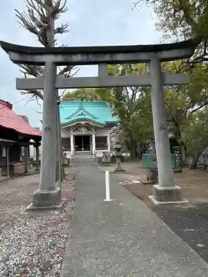 大久保青木神社の{uncategorized: "未分類", other: "その他", undefined: "問題あり", building: "その他建物", grave: "お墓", sacred_gate: "鳥居", guardian: "狛犬", statue: "像", buddha: "仏像", history: "歴史", nature: "自然", garden: "庭園", animal: "動物", pagoda: "塔", temizu: "手水舎", mountain_gate: "山門・神門", sanctuary: "本殿・本堂", subordinate: "末社・摂社", art: "芸術", scenery: "景色", jizo: "地蔵", ema: "絵馬", goshuin: "御朱印", omikuji: "おみくじ", items: "授与品その他", amulet: "お守り", goshuincho: "御朱印帳", eats: "食事", festival: "お祭り", votive_dance: "神楽", shichigosan: "七五三参", wedding: "結婚式", experience: "体験その他", initially: "初詣", around: "周辺", anti_infection: "感染症対策"}