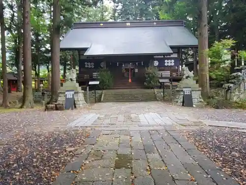 山家神社の本殿