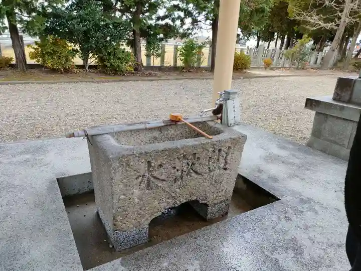 弥富神社の手水舎