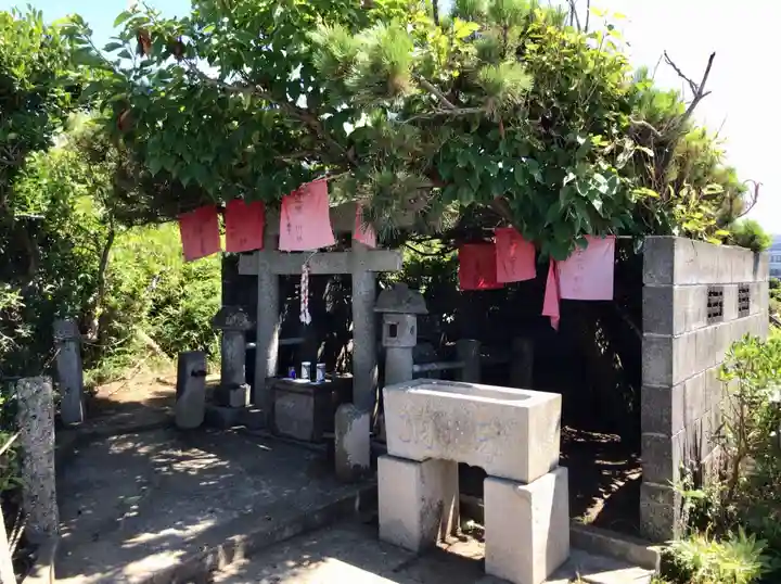 楫の三郎山神社の手水舎