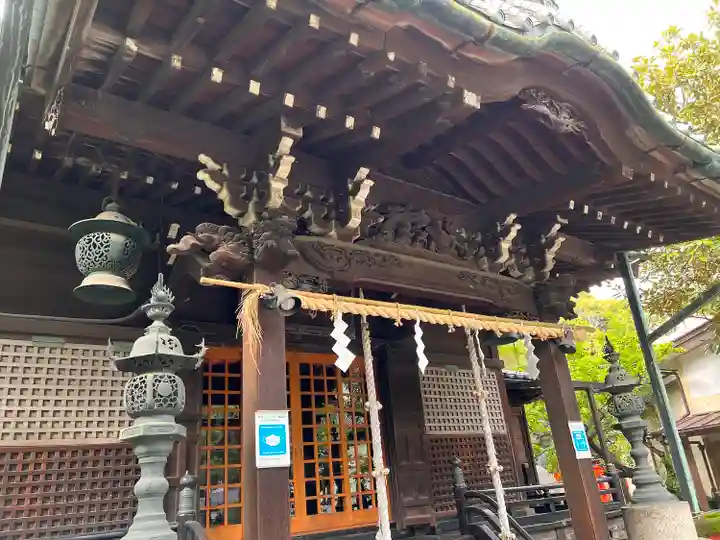 三囲神社の本殿・本堂