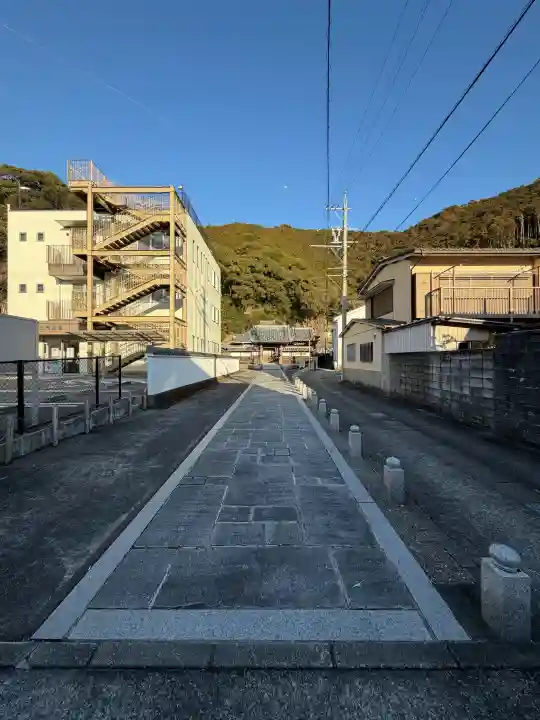 長楽寺の{uncategorized: "未分類", other: "その他", undefined: "問題あり", building: "その他建物", grave: "お墓", sacred_gate: "鳥居", guardian: "狛犬", statue: "像", buddha: "仏像", history: "歴史", nature: "自然", garden: "庭園", animal: "動物", pagoda: "塔", temizu: "手水舎", mountain_gate: "山門・神門", sanctuary: "本殿・本堂", subordinate: "末社・摂社", art: "芸術", scenery: "景色", jizo: "地蔵", ema: "絵馬", goshuin: "御朱印", omikuji: "おみくじ", items: "授与品その他", amulet: "お守り", goshuincho: "御朱印帳", eats: "食事", festival: "お祭り", votive_dance: "神楽", shichigosan: "七五三参", wedding: "結婚式", experience: "体験その他", initially: "初詣", around: "周辺", anti_infection: "感染症対策"}