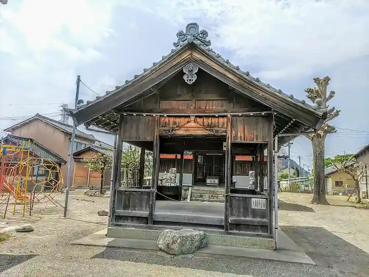 三宅社の本殿・本堂