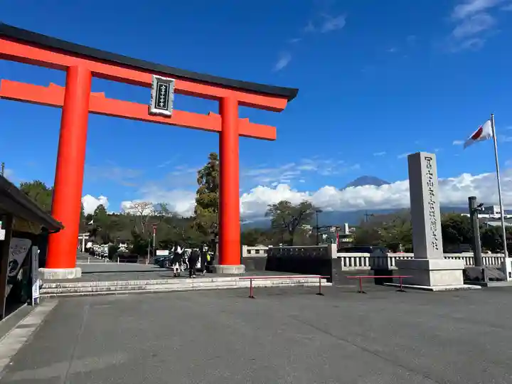 富士山本宮浅間大社の鳥居