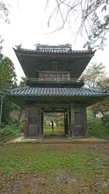 華足寺の山門・神門