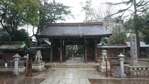 川口神社の山門