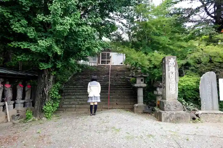 大庵寺の山門・神門