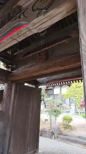 東寿寺の山門・神門