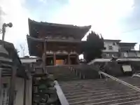 本佛寺の山門・神門