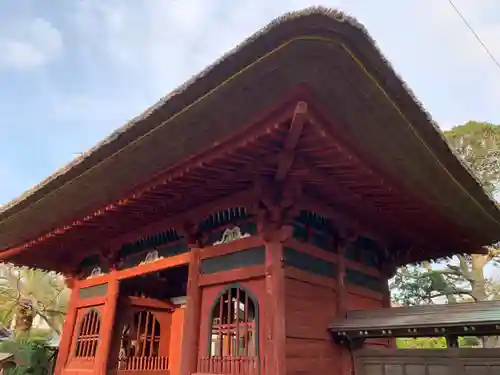 飯縄寺の山門