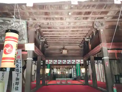 府八幡宮の本殿・本堂
