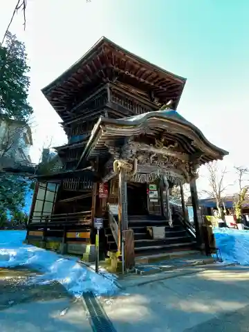 円通三匝堂(さざえ堂)の{uncategorized: "未分類", other: "その他", undefined: "問題あり", building: "その他建物", grave: "お墓", sacred_gate: "鳥居", guardian: "狛犬", statue: "像", buddha: "仏像", history: "歴史", nature: "自然", garden: "庭園", animal: "動物", pagoda: "塔", temizu: "手水舎", mountain_gate: "山門・神門", sanctuary: "本殿・本堂", subordinate: "末社・摂社", art: "芸術", scenery: "景色", jizo: "地蔵", ema: "絵馬", goshuin: "御朱印", omikuji: "おみくじ", items: "授与品その他", amulet: "お守り", goshuincho: "御朱印帳", eats: "食事", festival: "お祭り", votive_dance: "神楽", shichigosan: "七五三参", wedding: "結婚式", experience: "体験その他", initially: "初詣", around: "周辺", anti_infection: "感染症対策"}