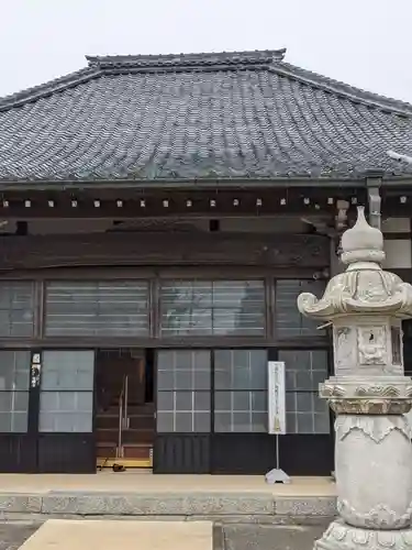 光明寺（とら薬師）の本殿・本堂