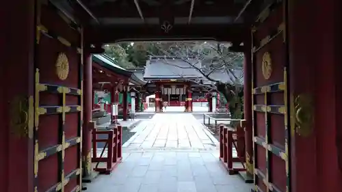 志波彦神社・鹽竈神社の山門・神門