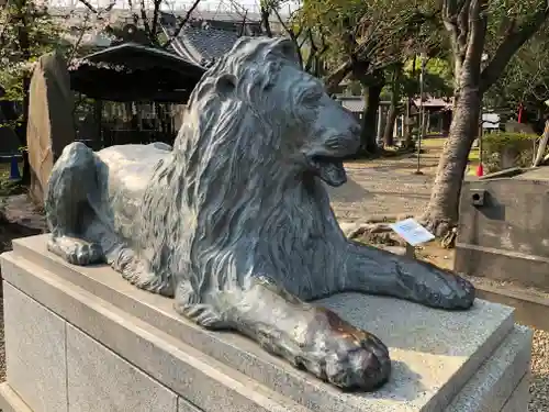 三囲神社の狛犬