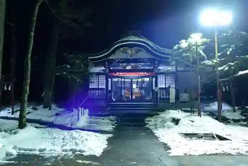 新屋山神社(山梨県)