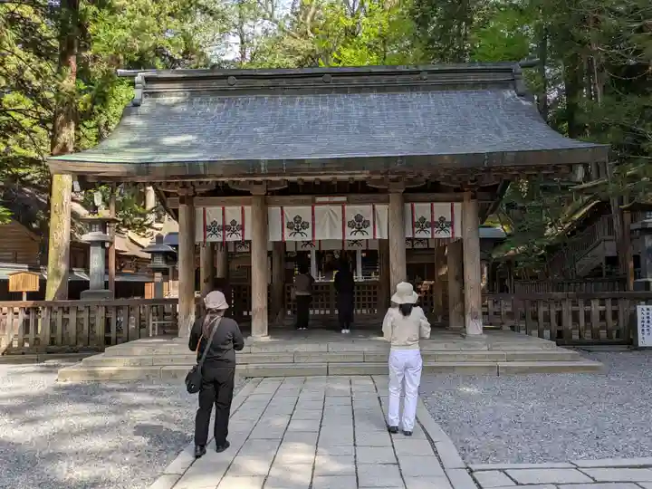 諏訪大社(長野県)