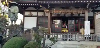 医王寺の本殿・本堂