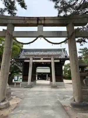 御厨神社の{uncategorized: "未分類", other: "その他", undefined: "問題あり", building: "その他建物", grave: "お墓", sacred_gate: "鳥居", guardian: "狛犬", statue: "像", buddha: "仏像", history: "歴史", nature: "自然", garden: "庭園", animal: "動物", pagoda: "塔", temizu: "手水舎", mountain_gate: "山門・神門", sanctuary: "本殿・本堂", subordinate: "末社・摂社", art: "芸術", scenery: "景色", jizo: "地蔵", ema: "絵馬", goshuin: "御朱印", omikuji: "おみくじ", items: "授与品その他", amulet: "お守り", goshuincho: "御朱印帳", eats: "食事", festival: "お祭り", votive_dance: "神楽", shichigosan: "七五三参", wedding: "結婚式", experience: "体験その他", initially: "初詣", around: "周辺", anti_infection: "感染症対策"}