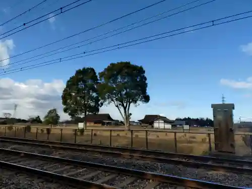 竹神社の{uncategorized: "未分類", other: "その他", undefined: "問題あり", building: "その他建物", grave: "お墓", sacred_gate: "鳥居", guardian: "狛犬", statue: "像", buddha: "仏像", history: "歴史", nature: "自然", garden: "庭園", animal: "動物", pagoda: "塔", temizu: "手水舎", mountain_gate: "山門・神門", sanctuary: "本殿・本堂", subordinate: "末社・摂社", art: "芸術", scenery: "景色", jizo: "地蔵", ema: "絵馬", goshuin: "御朱印", omikuji: "おみくじ", items: "授与品その他", amulet: "お守り", goshuincho: "御朱印帳", eats: "食事", festival: "お祭り", votive_dance: "神楽", shichigosan: "七五三参", wedding: "結婚式", experience: "体験その他", initially: "初詣", around: "周辺", anti_infection: "感染症対策"}