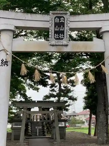 立山社の鳥居