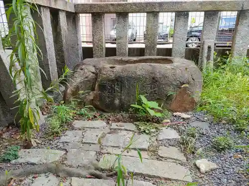 稲荷社の手水舎