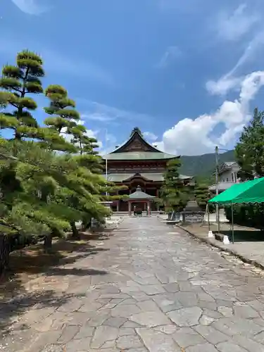 甲斐善光寺(山梨県)