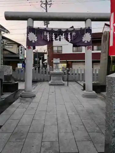 金刀比羅神社の{uncategorized: "未分類", other: "その他", undefined: "問題あり", building: "その他建物", grave: "お墓", sacred_gate: "鳥居", guardian: "狛犬", statue: "像", buddha: "仏像", history: "歴史", nature: "自然", garden: "庭園", animal: "動物", pagoda: "塔", temizu: "手水舎", mountain_gate: "山門・神門", sanctuary: "本殿・本堂", subordinate: "末社・摂社", art: "芸術", scenery: "景色", jizo: "地蔵", ema: "絵馬", goshuin: "御朱印", omikuji: "おみくじ", items: "授与品その他", amulet: "お守り", goshuincho: "御朱印帳", eats: "食事", festival: "お祭り", votive_dance: "神楽", shichigosan: "七五三参", wedding: "結婚式", experience: "体験その他", initially: "初詣", around: "周辺", anti_infection: "感染症対策"}