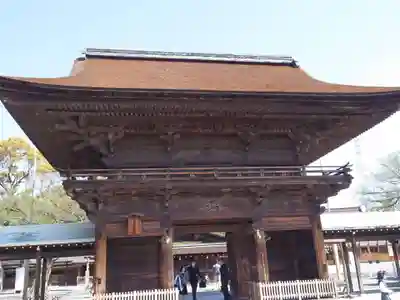 尾張大國霊神社(国府宮)の山門・神門