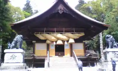 諏訪大社下社秋宮の本殿・本堂