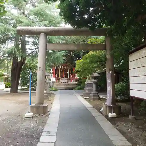 青山熊野神社の鳥居