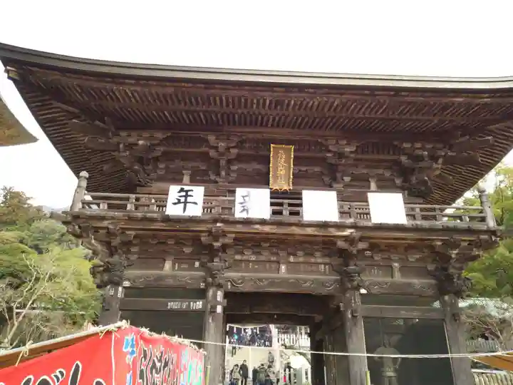 筑波山神社の山門・神門