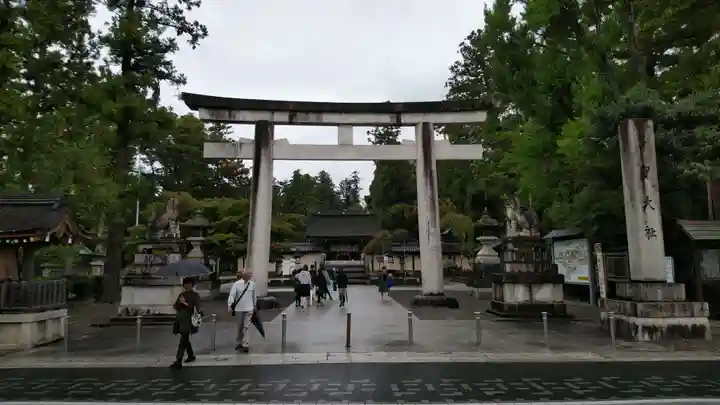 多賀大社の鳥居