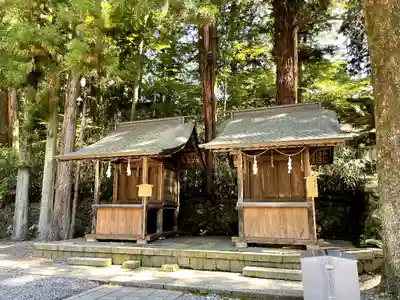 諏訪大社下社春宮の末社・摂社