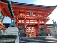 伏見稲荷大社の山門・神門