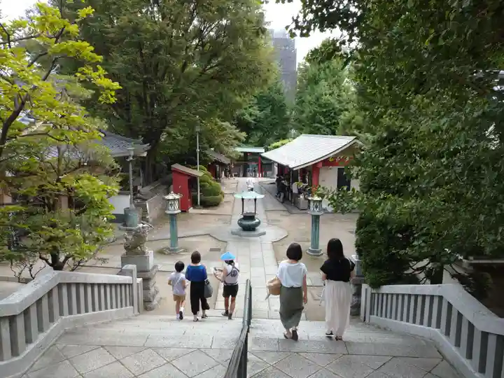 待乳山聖天(本龍院)の周辺