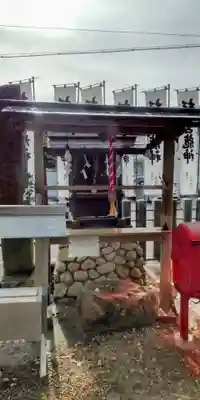 神明社・八幡社合殿(中杉町)の末社・摂社