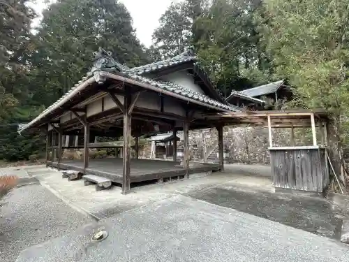 八坂神社の{uncategorized: "未分類", other: "その他", undefined: "問題あり", building: "その他建物", grave: "お墓", sacred_gate: "鳥居", guardian: "狛犬", statue: "像", buddha: "仏像", history: "歴史", nature: "自然", garden: "庭園", animal: "動物", pagoda: "塔", temizu: "手水舎", mountain_gate: "山門・神門", sanctuary: "本殿・本堂", subordinate: "末社・摂社", art: "芸術", scenery: "景色", jizo: "地蔵", ema: "絵馬", goshuin: "御朱印", omikuji: "おみくじ", items: "授与品その他", amulet: "お守り", goshuincho: "御朱印帳", eats: "食事", festival: "お祭り", votive_dance: "神楽", shichigosan: "七五三参", wedding: "結婚式", experience: "体験その他", initially: "初詣", around: "周辺", anti_infection: "感染症対策"}