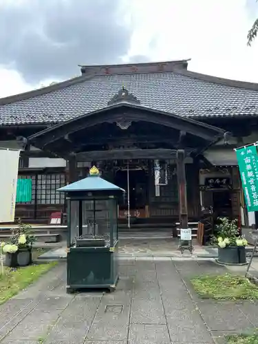 西光寺の本殿・本堂