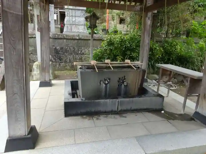 瀬戸神社の手水舎