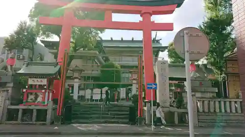 京濱伏見稲荷神社の鳥居