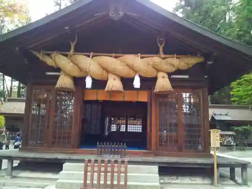 諏訪大社下社春宮の本殿・本堂